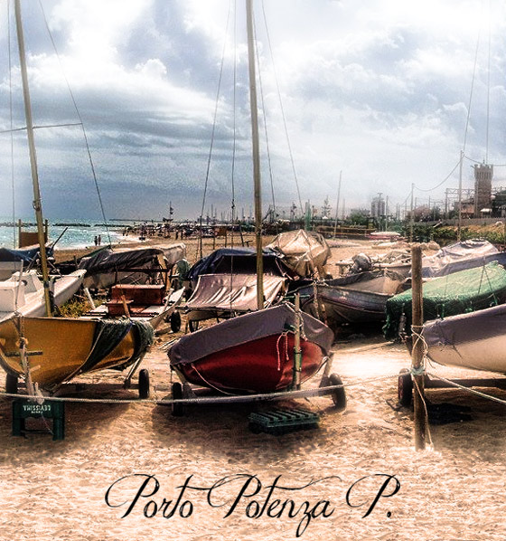 Porto Potenza P. boats